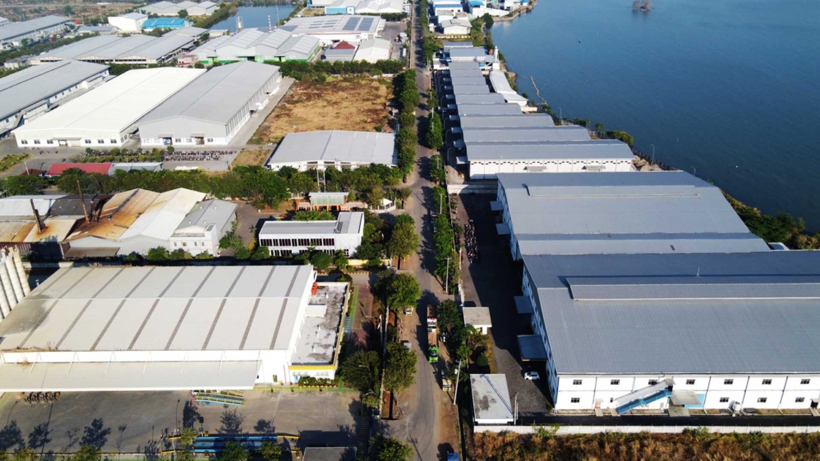 Inside Dubai’s Industrial Real Estate Boom: Key Advantages of Modern Factory Facilities